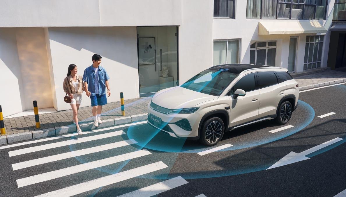 12.99万起！宋Ultra DM-i上市，310公里纯电续航B级插混SUV