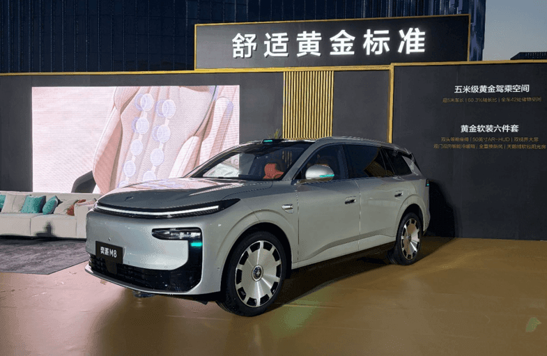 东风奕派M8上市16.58万起：黄金标准立尺，选6座要看“谁更值”
