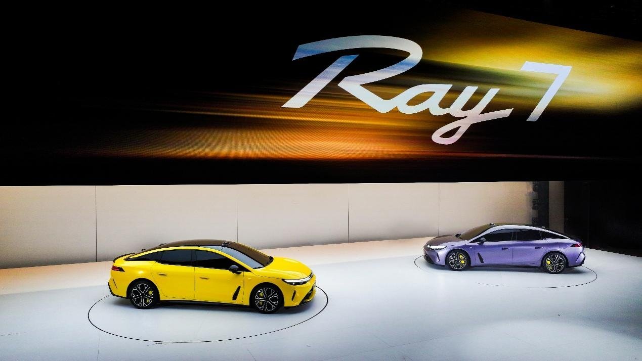 续航700公里！Ray7搭载华为DriveONE电驱 续航超长电耗超低