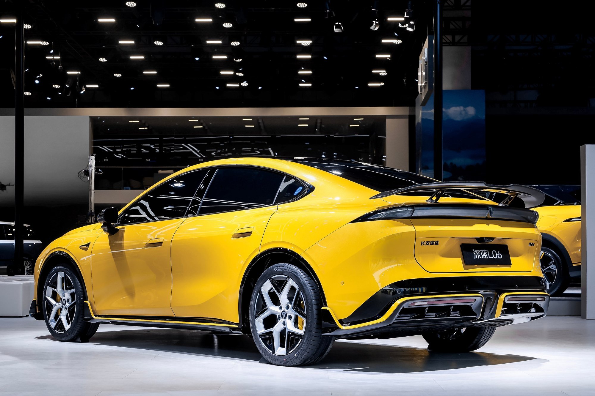 2026成都车展全新深蓝G318上市19.68万起，深蓝L06全新特别版首秀