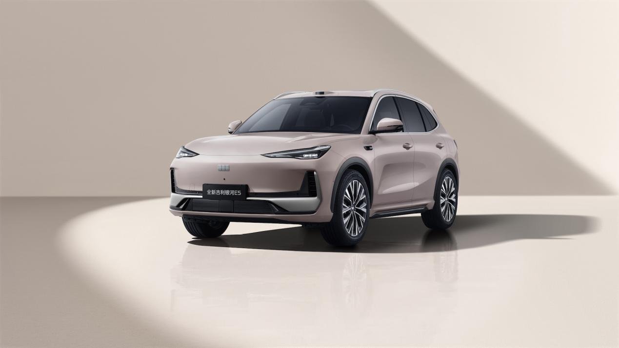 全球AI智充SUV来了！全新吉利银河E5上市限时先享价9.78万元起