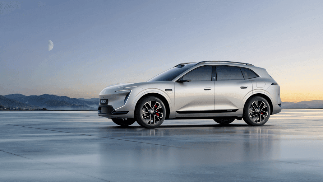 阿维塔T09巴黎全球首秀 年内上市/50万级旗舰SUV