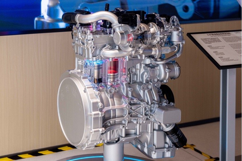 以柴油插混技术展现硬核实力 RELY Hi800亮相2026奇瑞全球创新大会