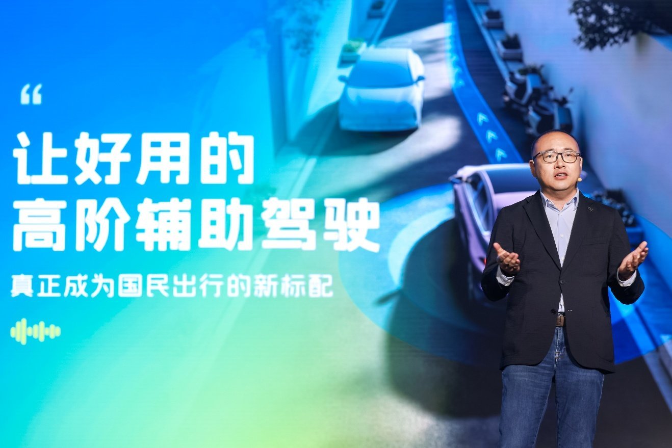 捷达M6“满电开麦”：一场脱口秀，讲透了十万级家轿的“一步…