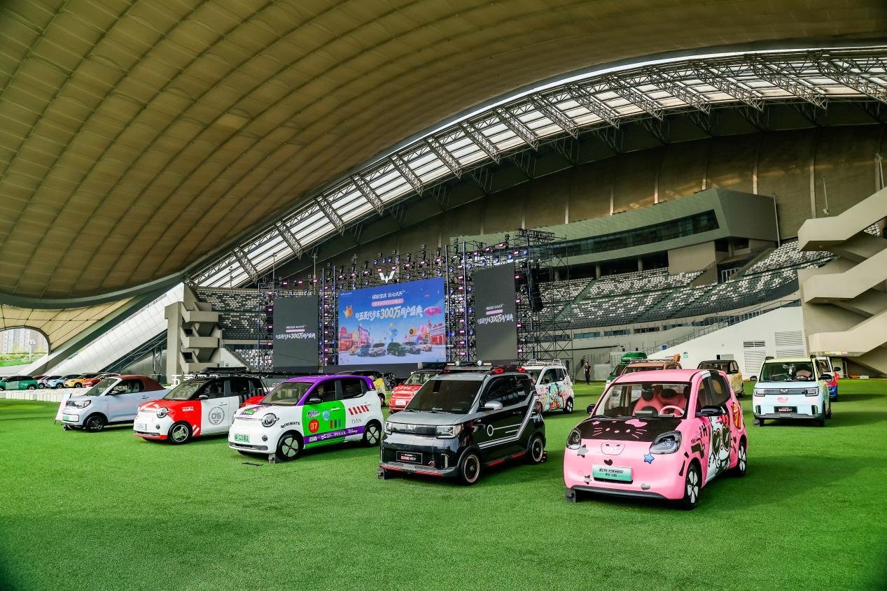 宏光MINIEV累计销量突破200万辆，居纯电车型累销榜首